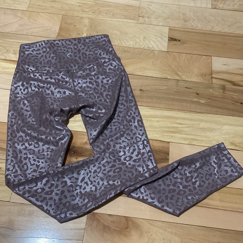 Zyia Leopard Print Leggings - Picture 2 of 8